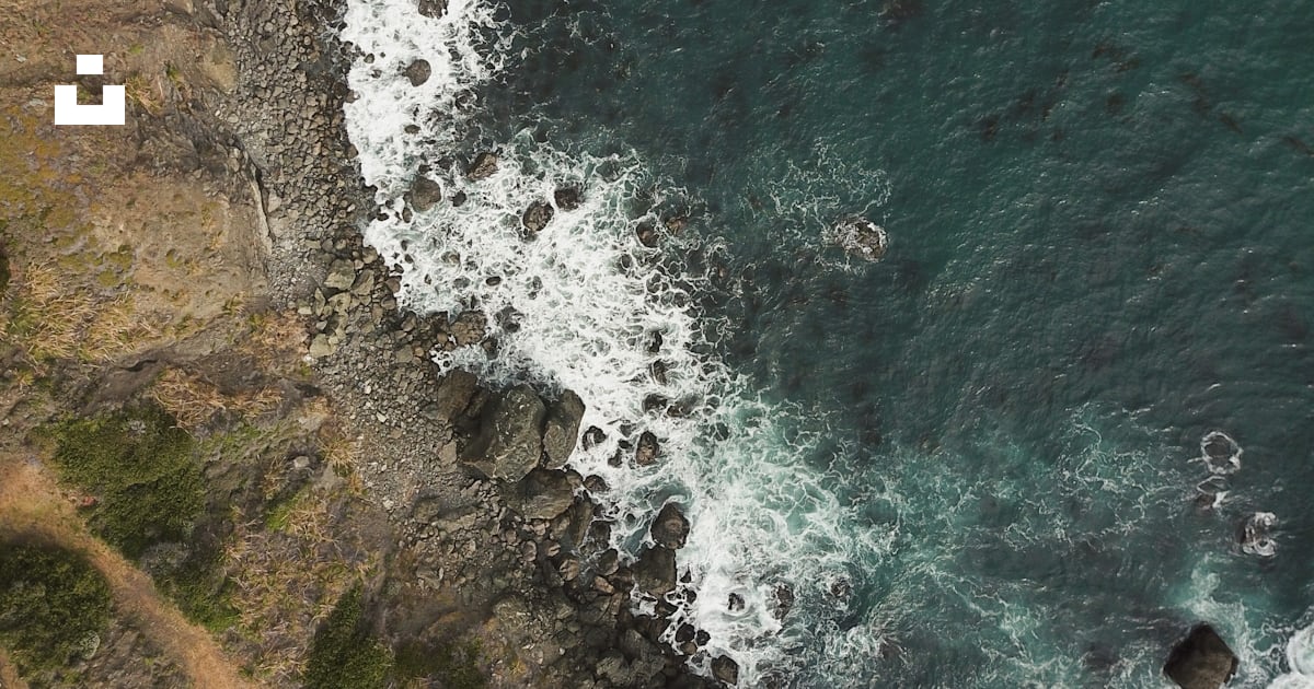 Water smashing on rocks near cliff during daytime photo – Free Big sur ...