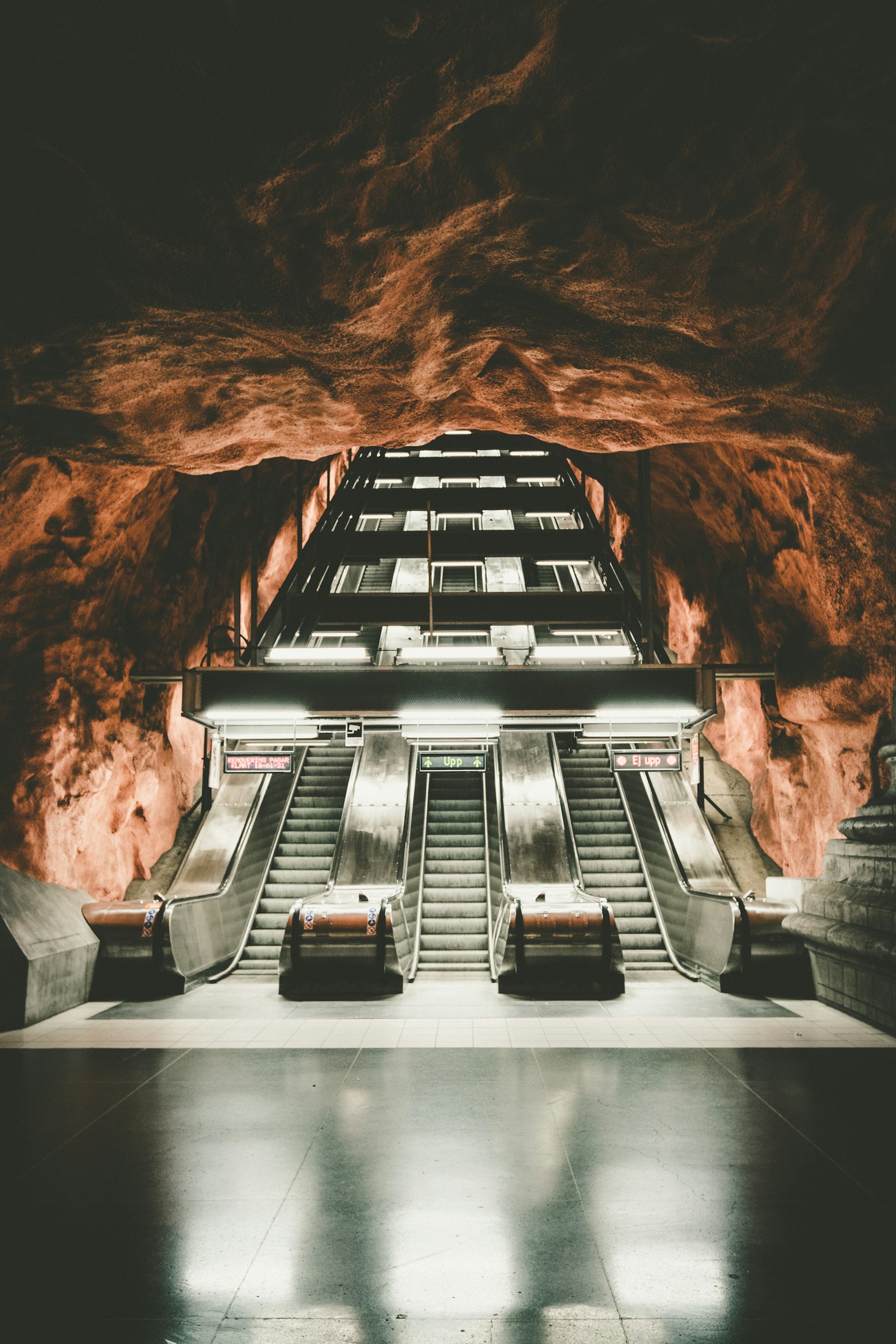 Sony a7R II + Canon EF 16-35mm F2.8L II USM sample photo. Gray escalator photography