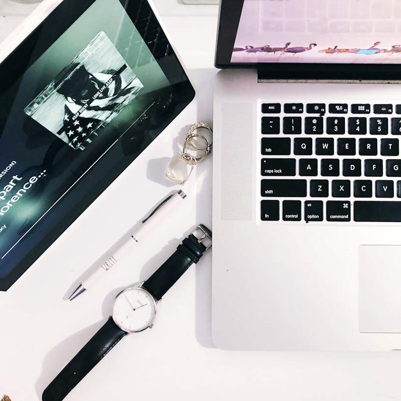 智能文档比对系统用于生产管理制度版本对照的界面示意