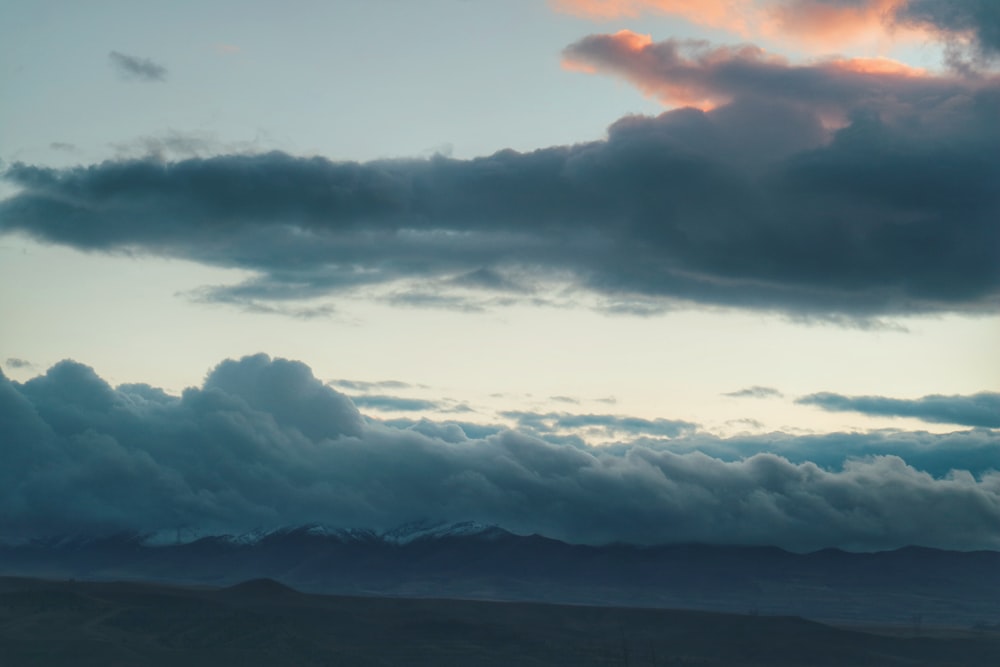 white thick clouds