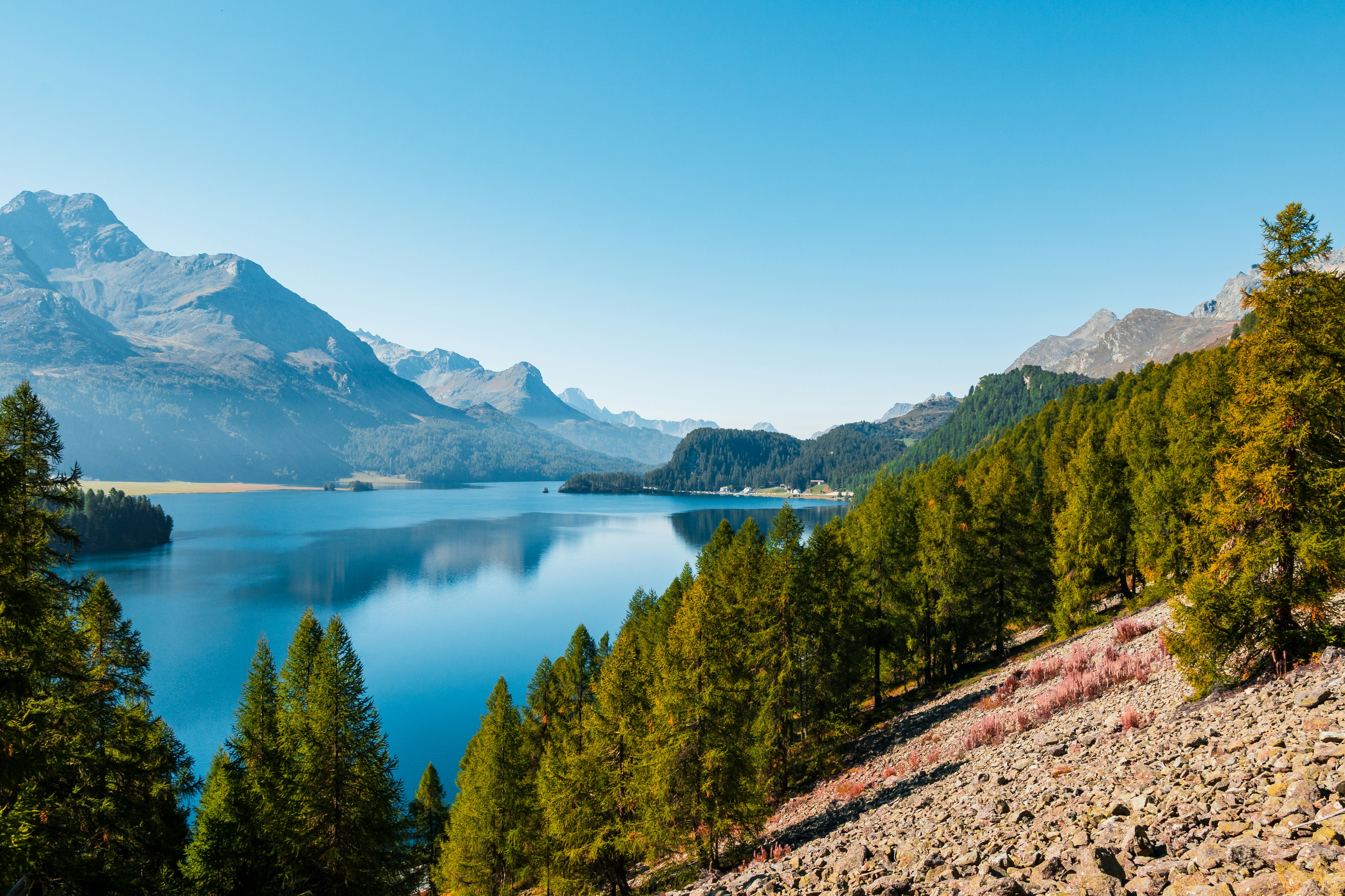 Nature produces the most astoundingly beautiful images: the swirling lava of a volcano, palm trees against a blue sky, snow-capped mountains towering above. Unsplash has magnificent , high-quality photos of all the delights that nature has to offer.