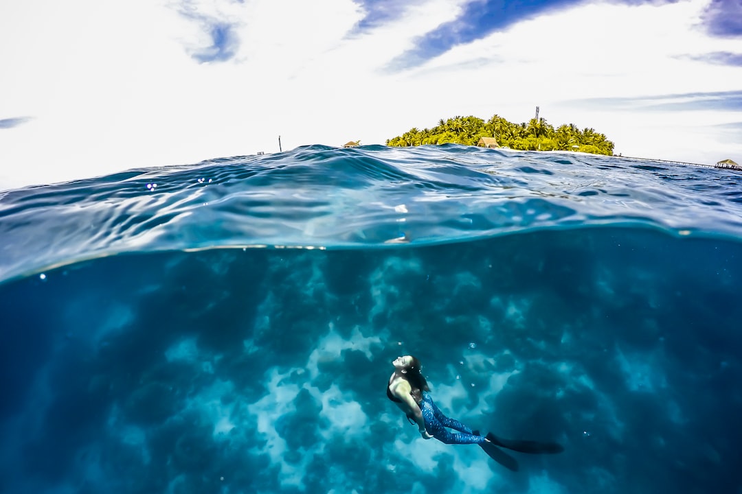 woman underwater,