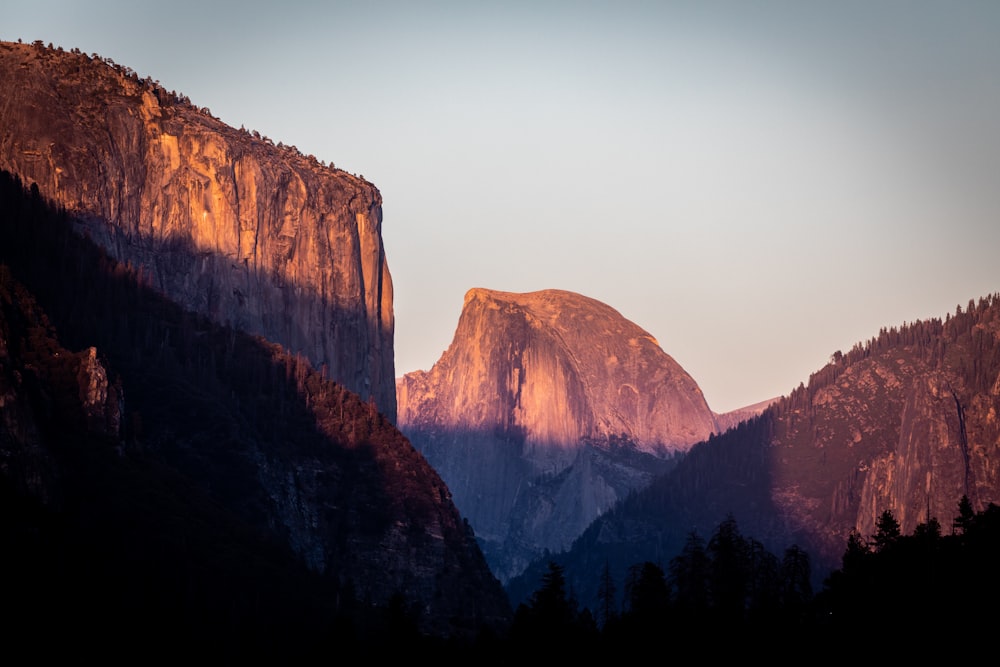 mountain during day time