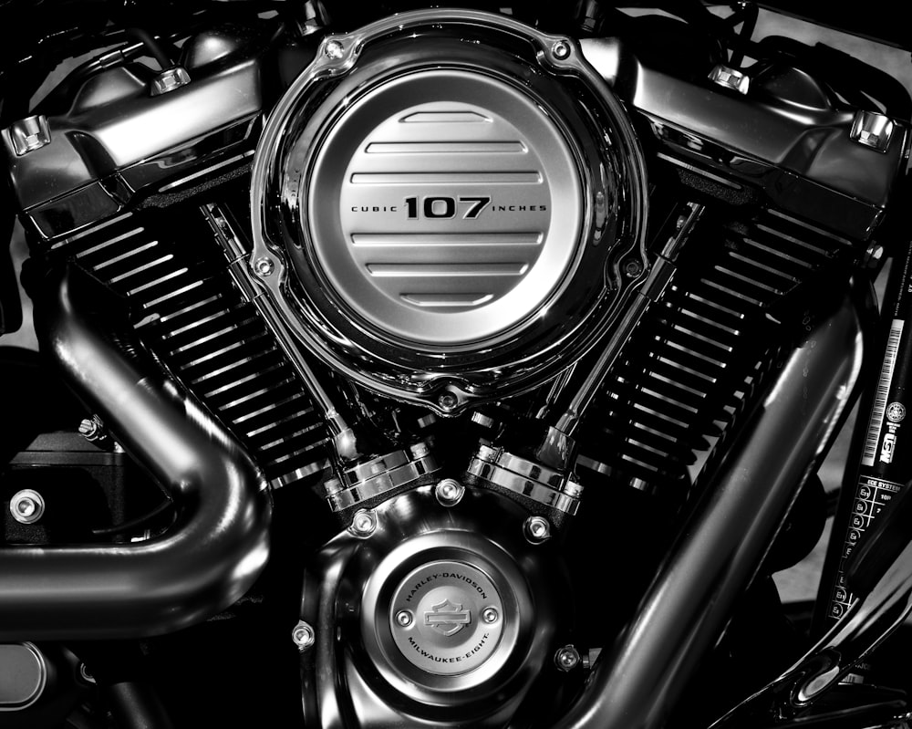 black 107 motorcycle engine