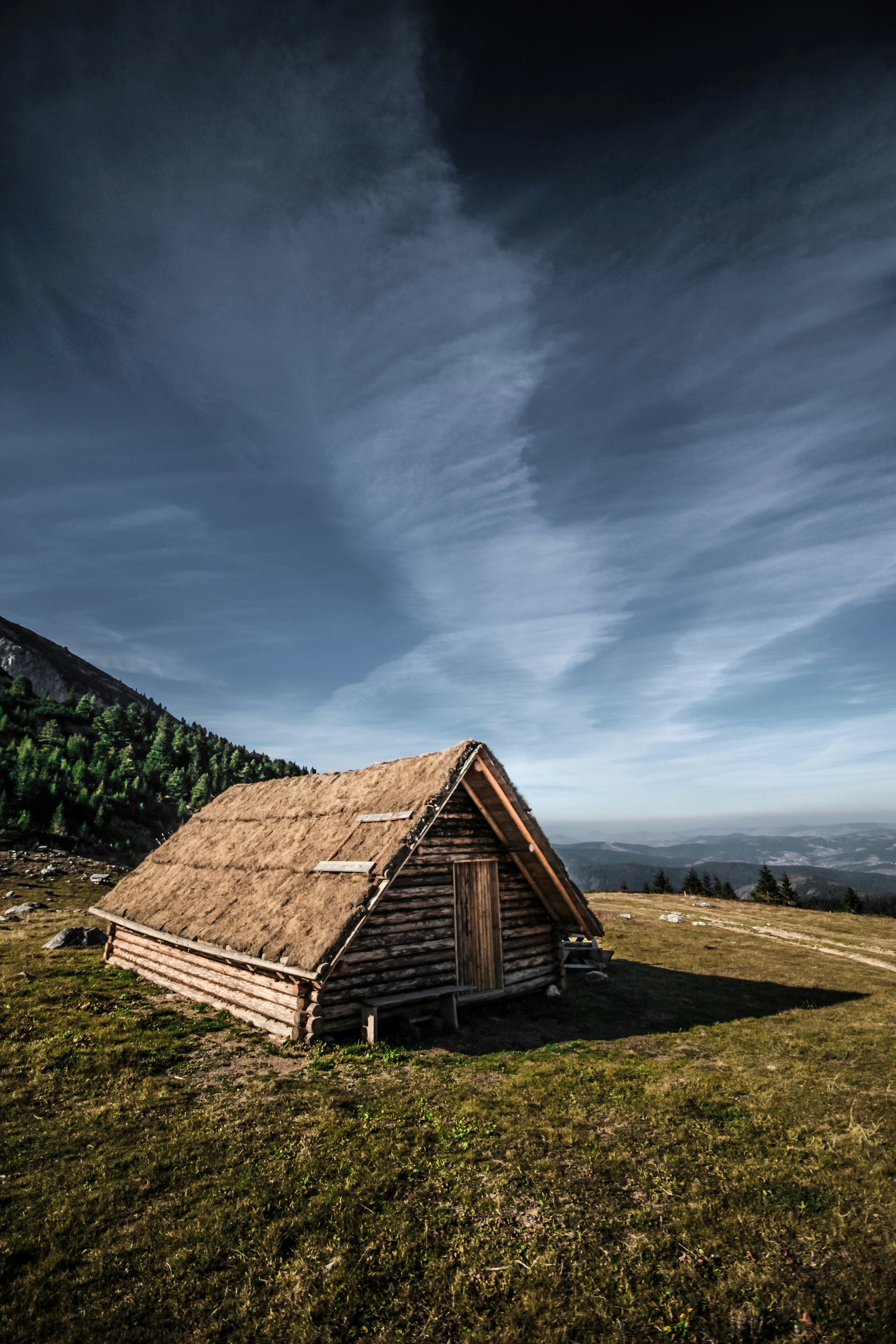 Photo by valentinsalja