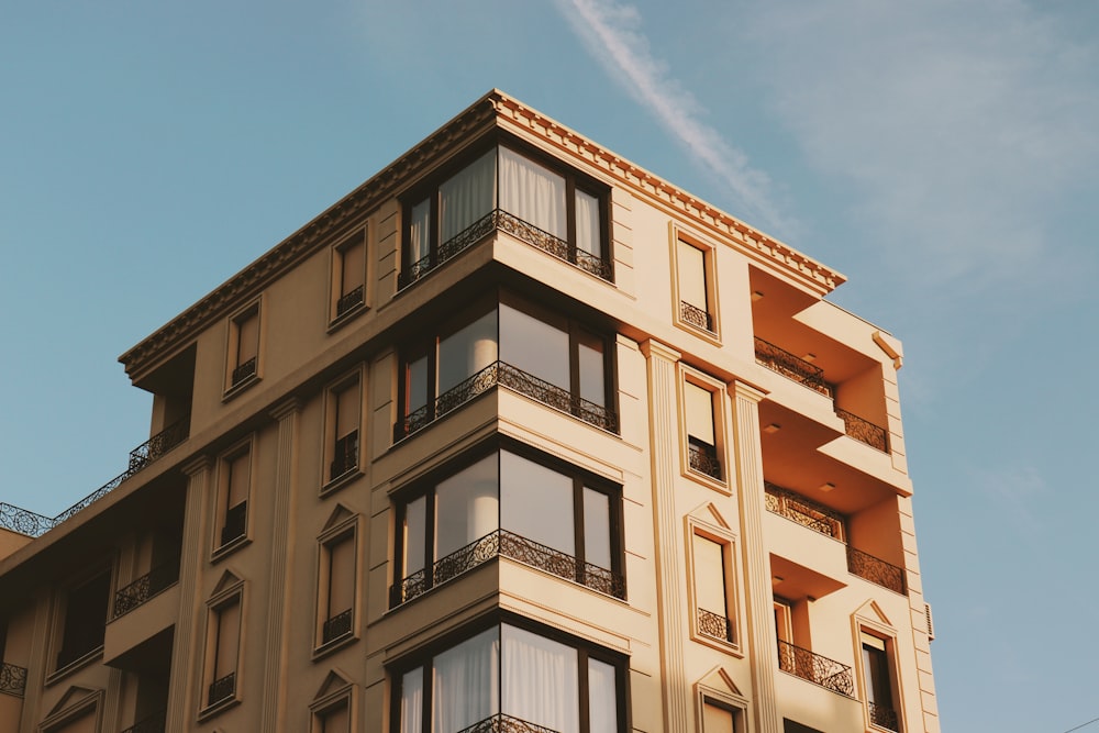 brown high rise building