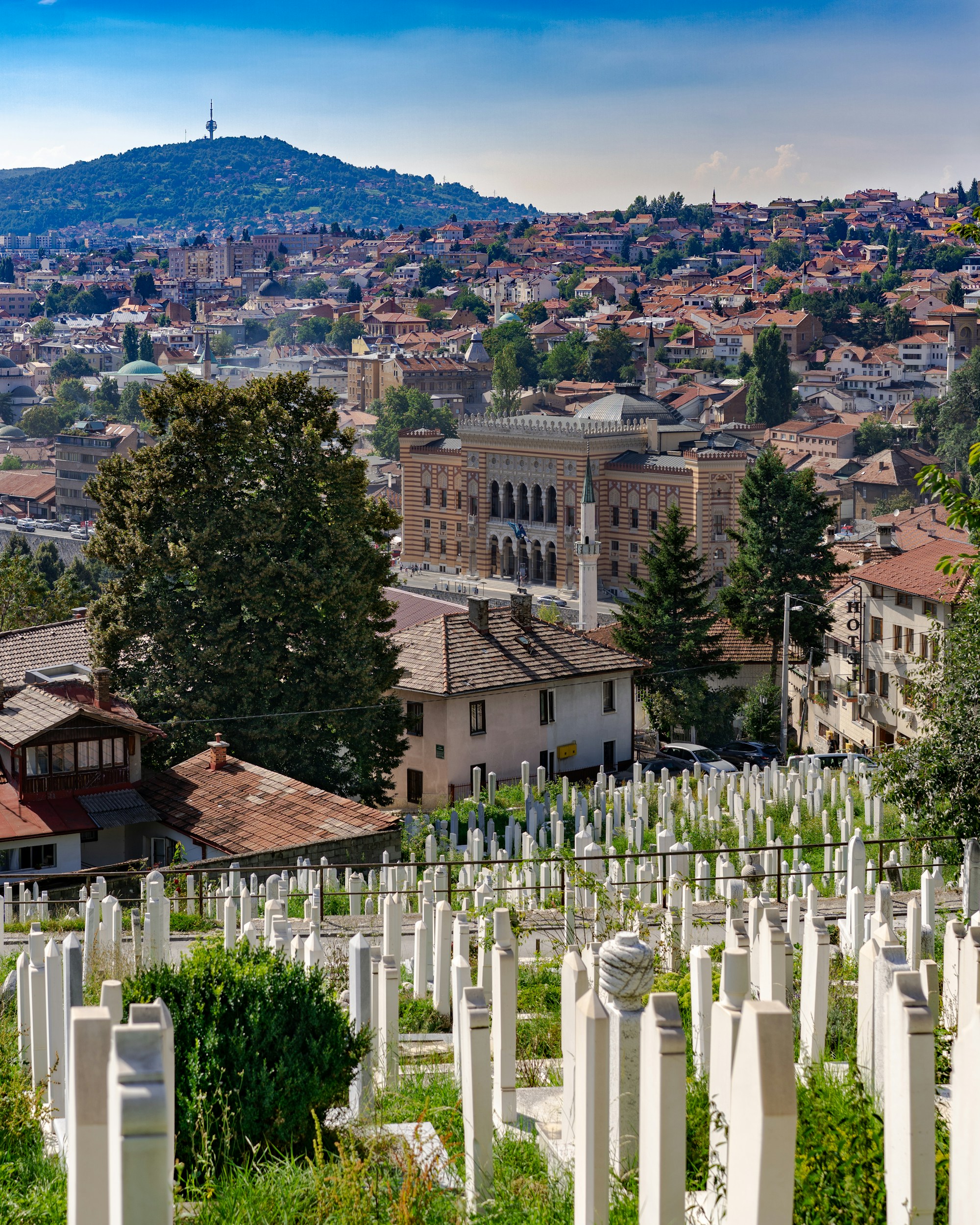 Best Times to Visit Sarajevo: Weather, Seasons & Months