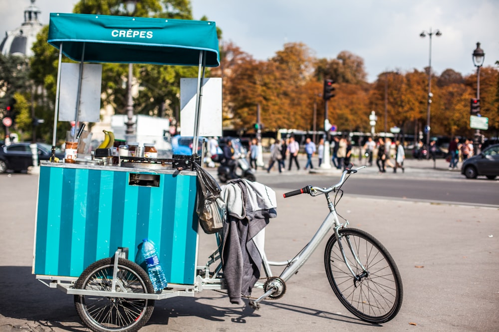 food trike near people during day