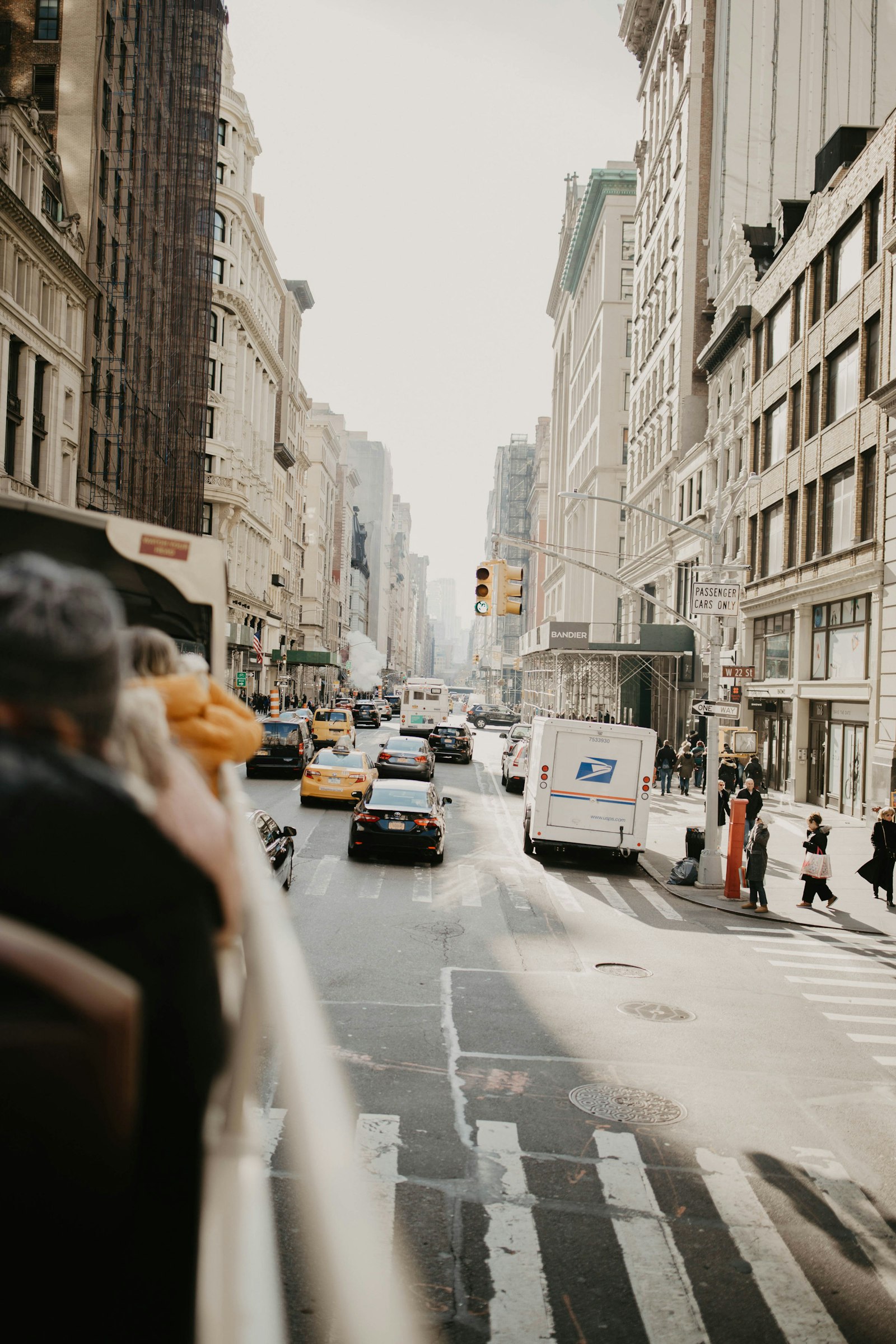 Canon EOS 6D + Canon EF 35mm F1.4L II USM sample photo. Vehicles running on street photography