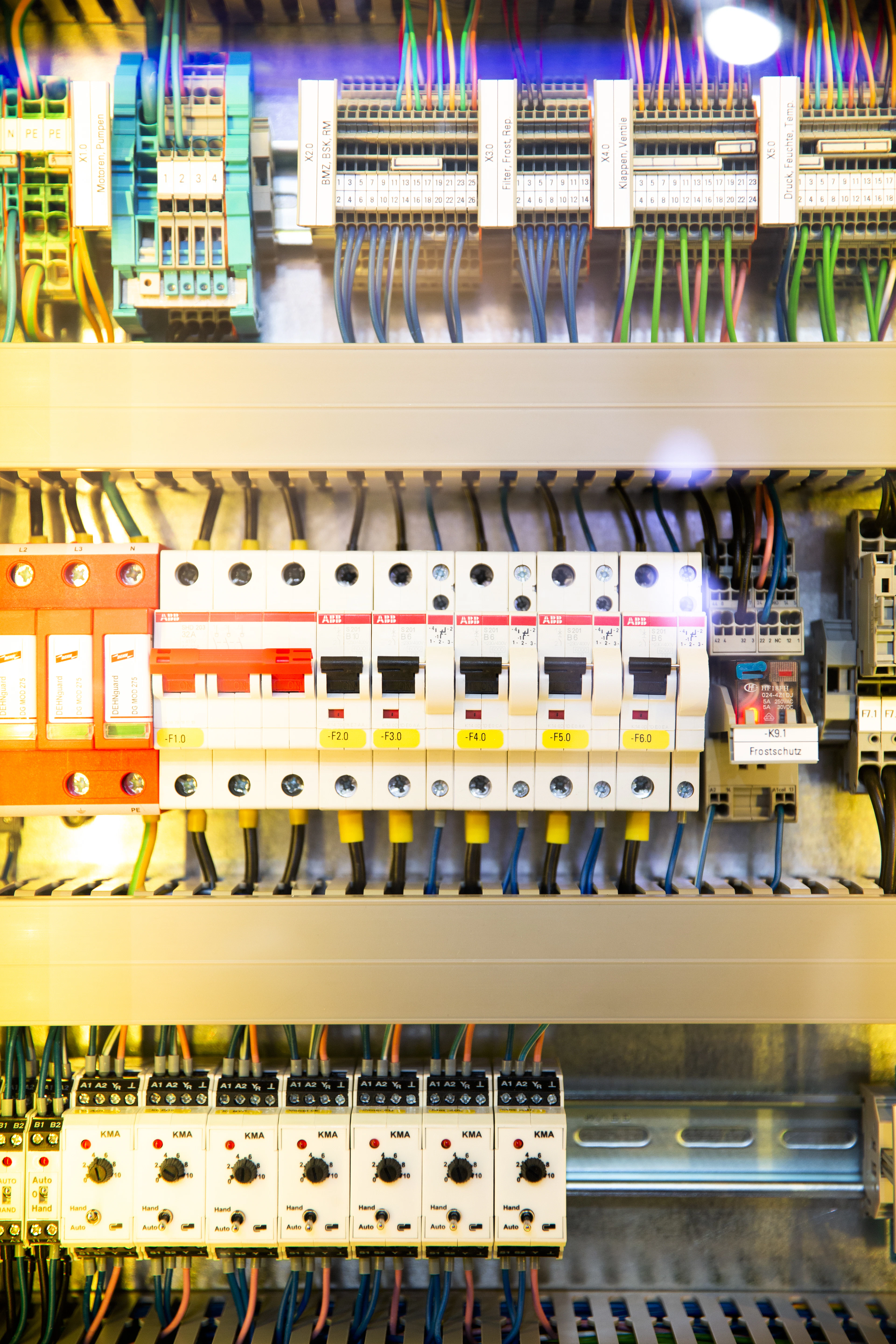 Electrical switch box with circuit breakers