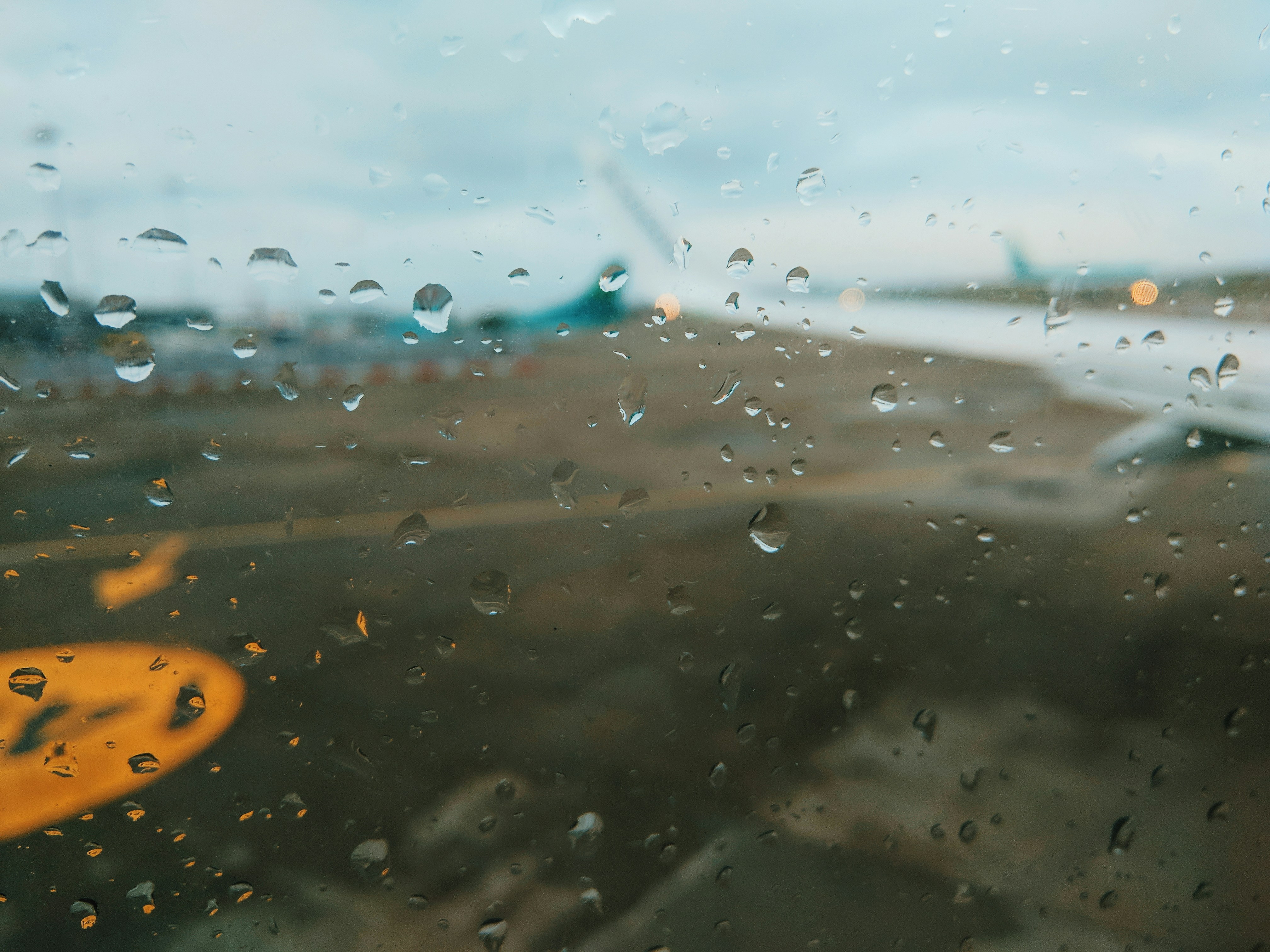 white and green abstract painting, Water drops
