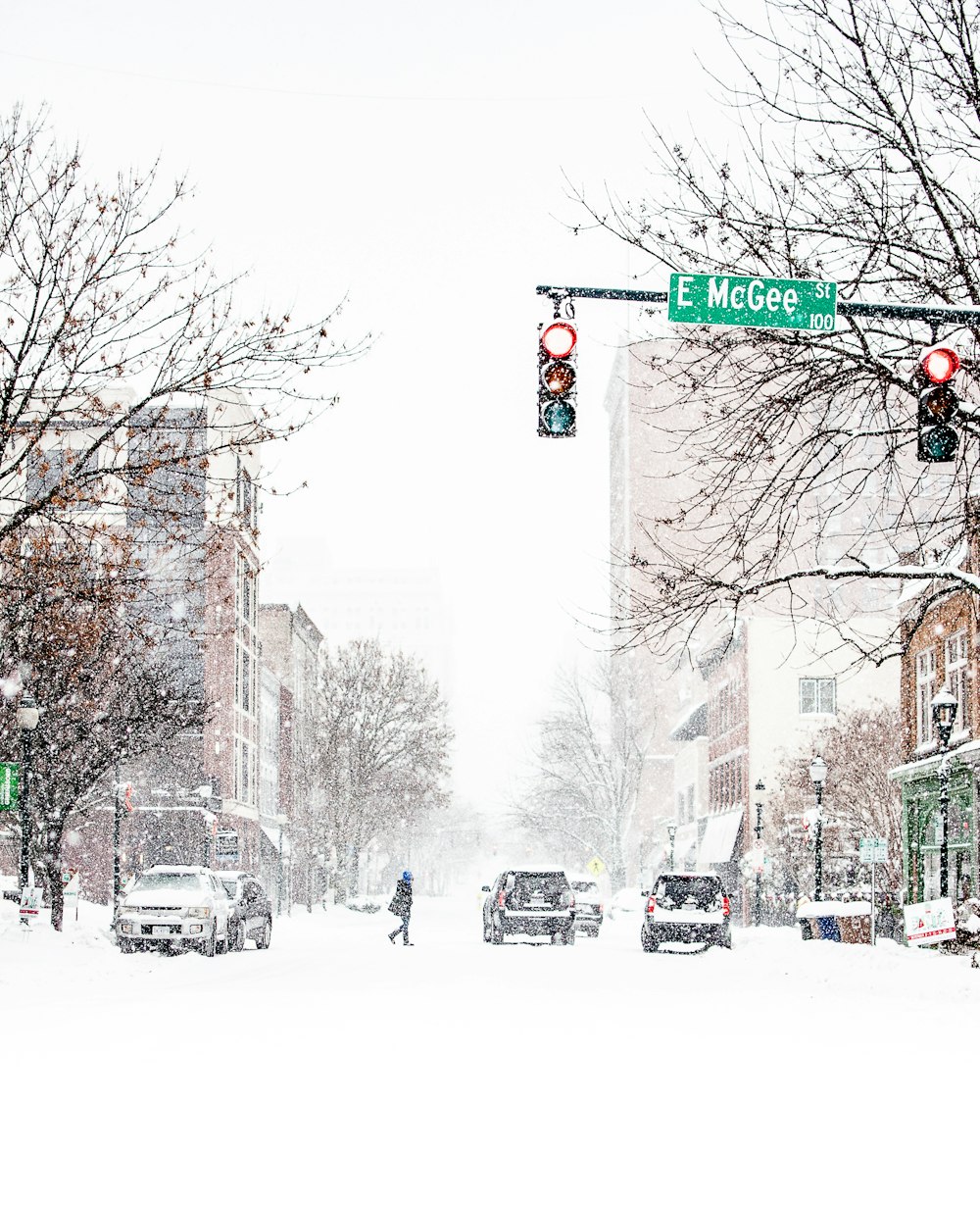 traffic light turn red light during daytime