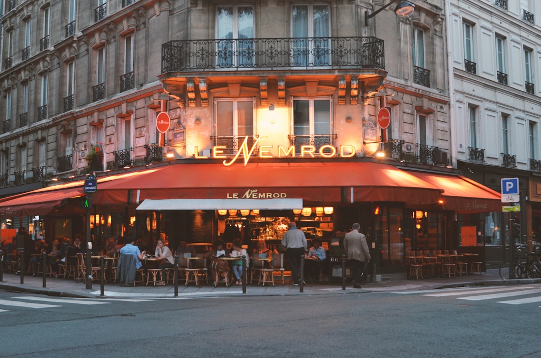 brown Le Memrod restaurant, Bohemian