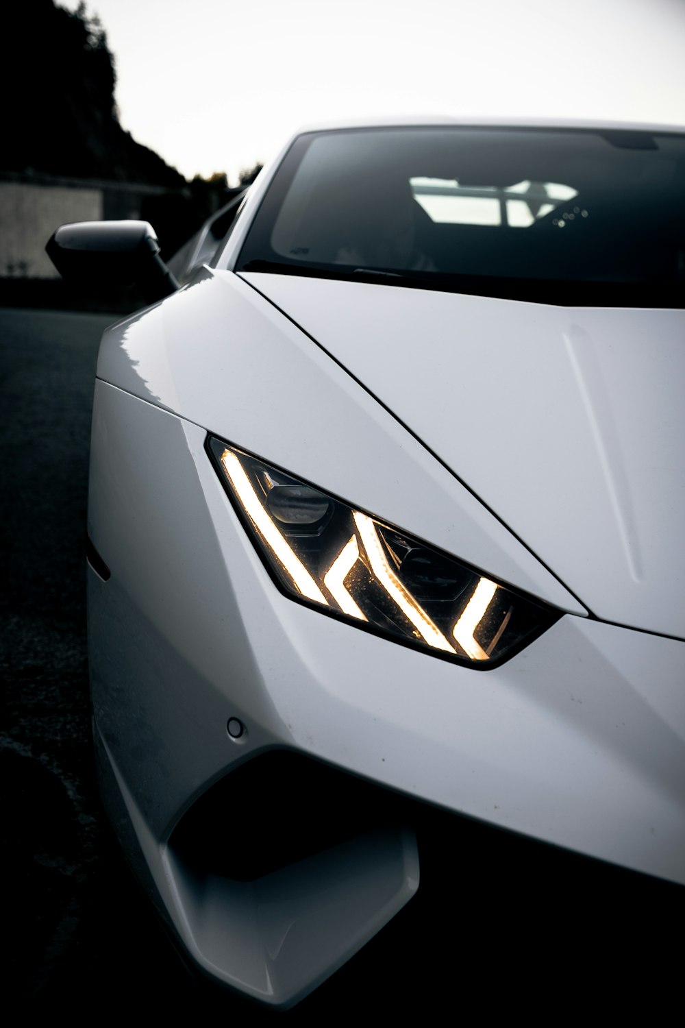 white Lamborghini Huracan
