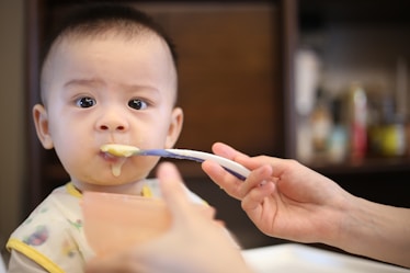 The Advantages and Disadvantages of Baby Led Weaning