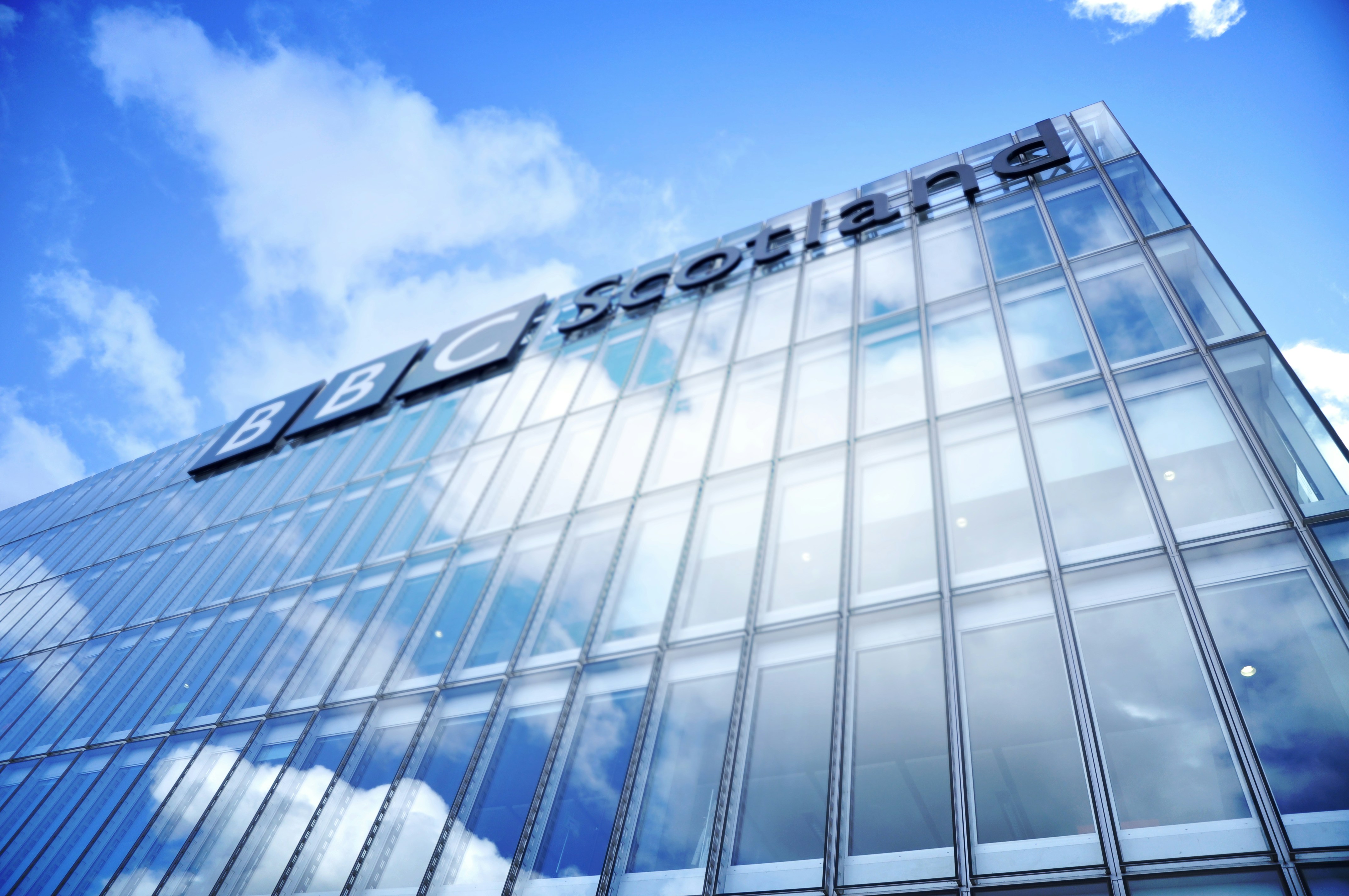 Solventum Surges 5% on $725 Million Deal for Acera Surgical