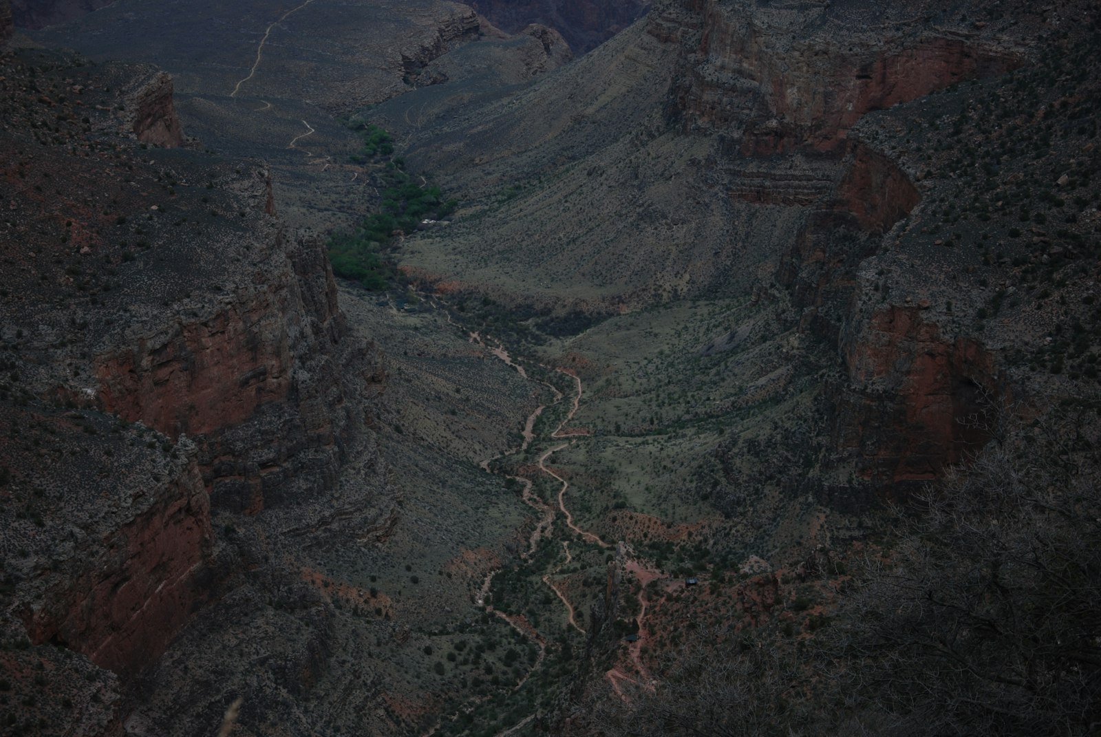 Nikon D80 + Nikon AF-S DX Nikkor 18-105mm F3.5-5.6G ED VR sample photo. Aerial photography of canyon photography