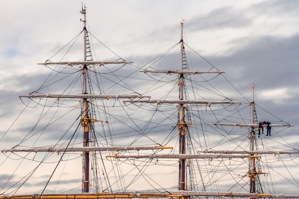 brown and gray flag ship