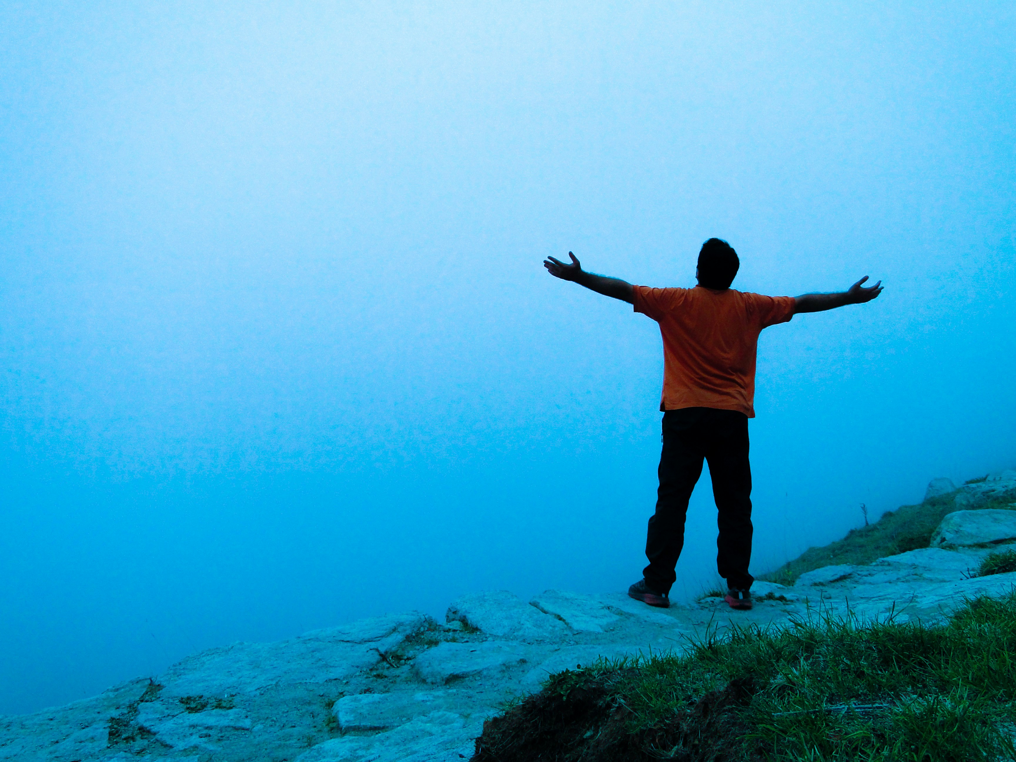 photo 1544912518 c34cb8fb1200?ixlib=rb 4.0