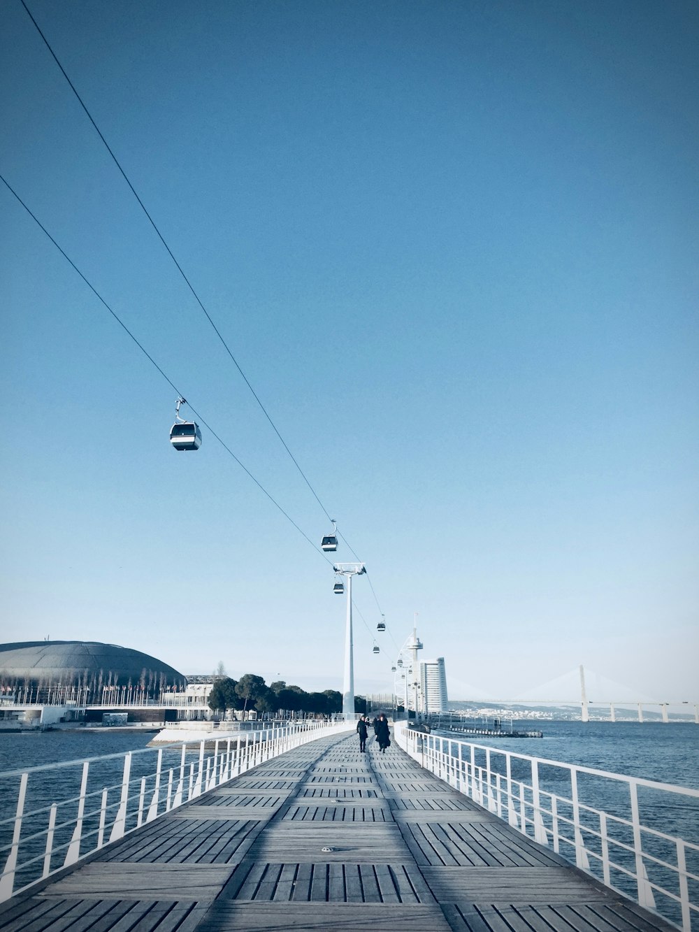white cable cart