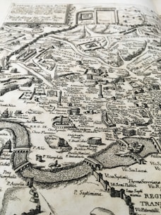 Close-up of a vintage map of the Franconia region with historical landmarks highlighted.