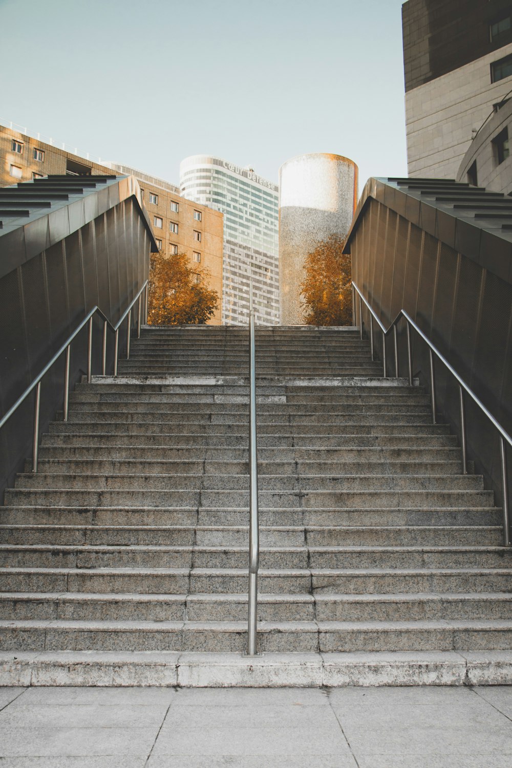 gray concrete stair outdoor during daytime