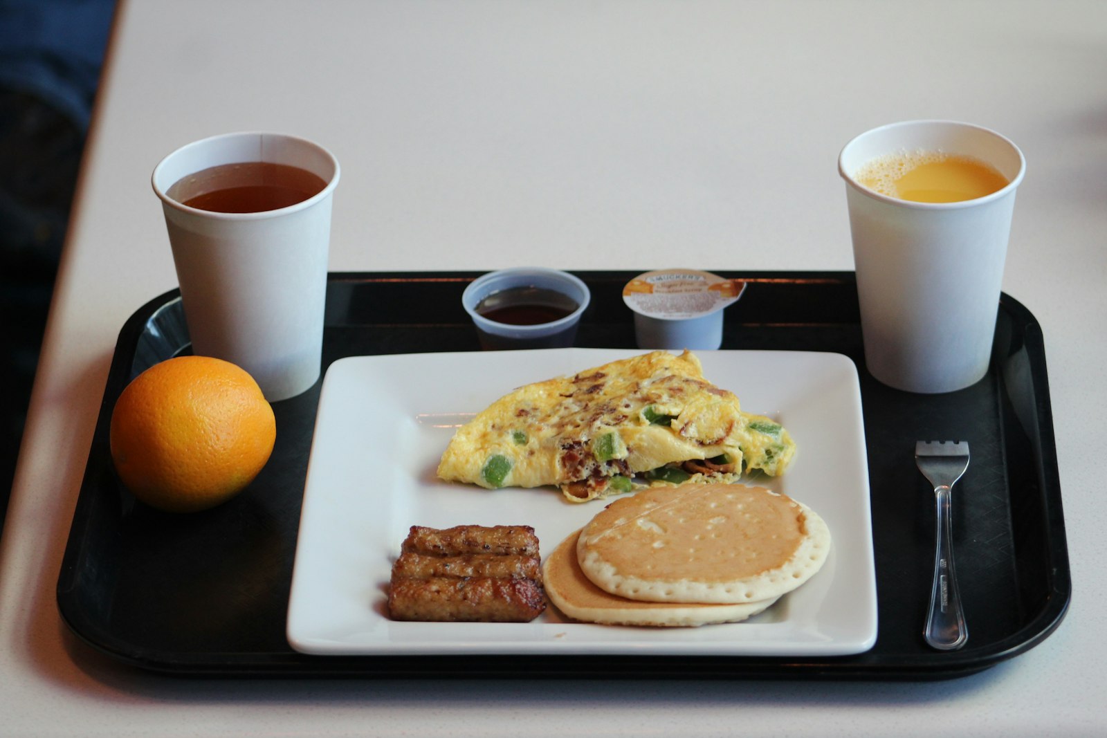 Canon EOS 1300D (EOS Rebel T6 / EOS Kiss X80) + Canon EF 75-300mm f/4-5.6 sample photo. Egg omelet with sausage photography