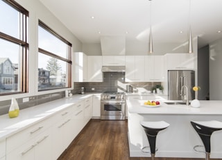 white wooden kitchen door