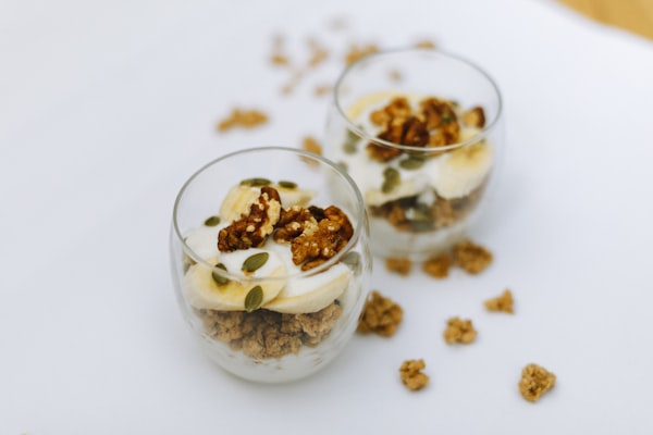 Yoghurt Parfait met Noten en Honing