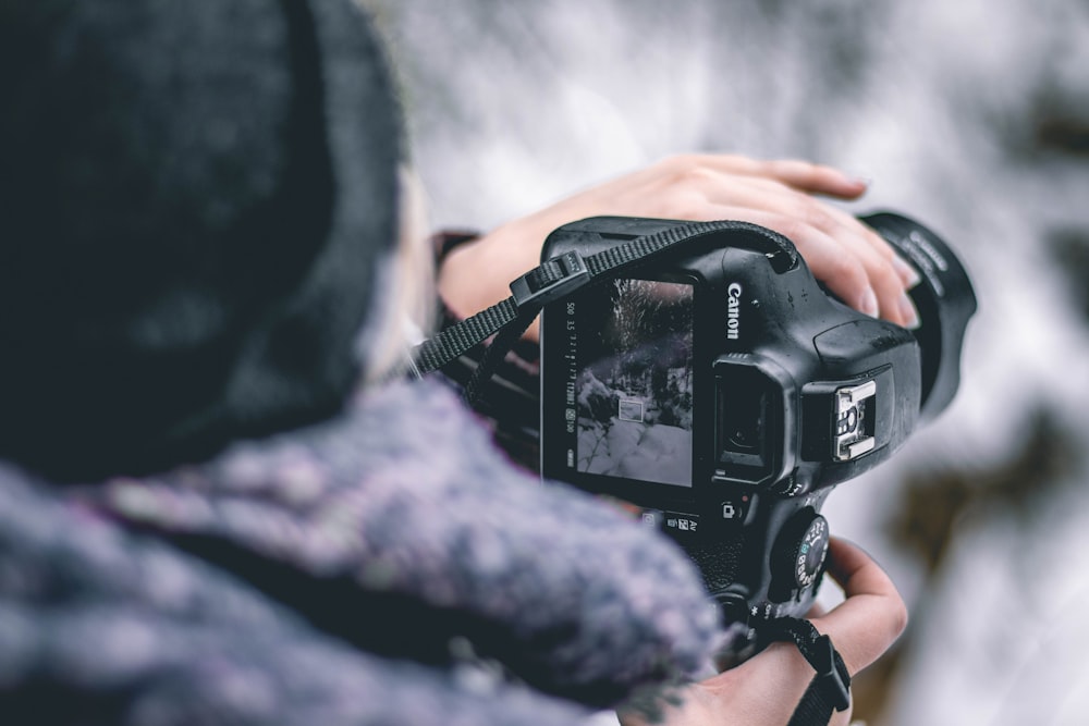 photographie sélective de l’appareil photo reflex numérique