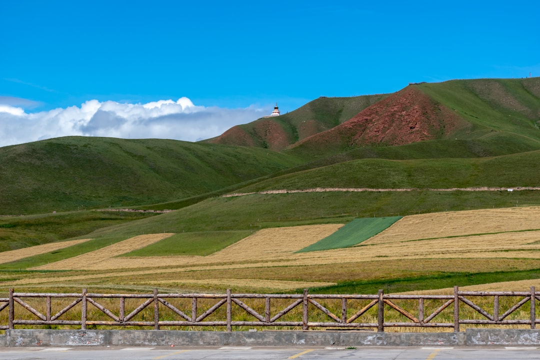 Travel Tips and Stories of Zhuo'er Mountain in China