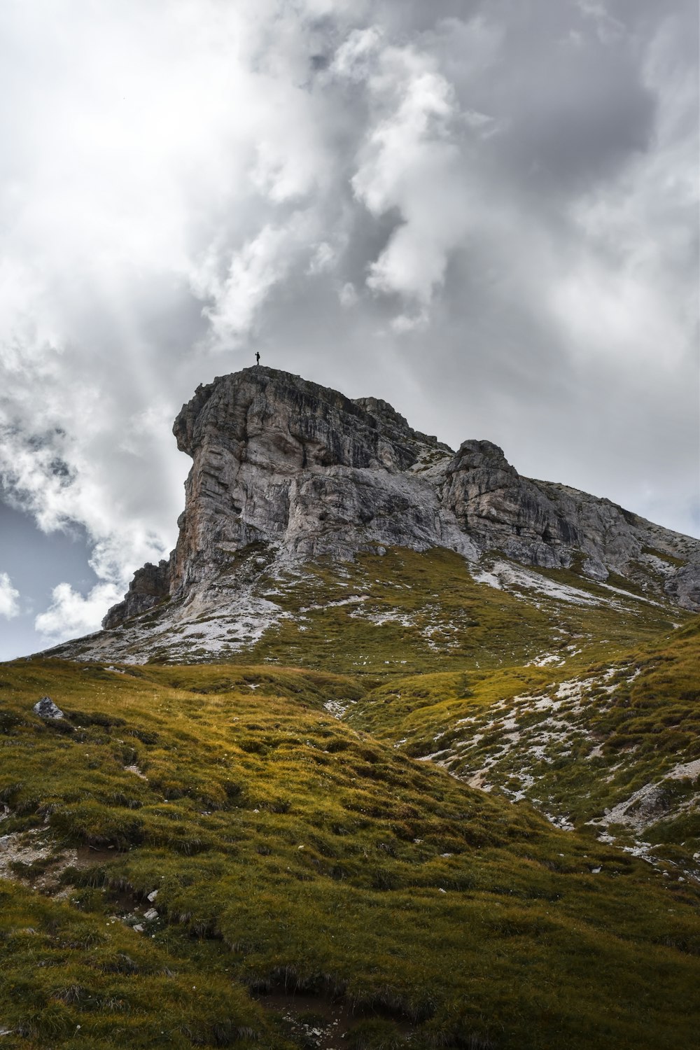 chaîne de montagnes