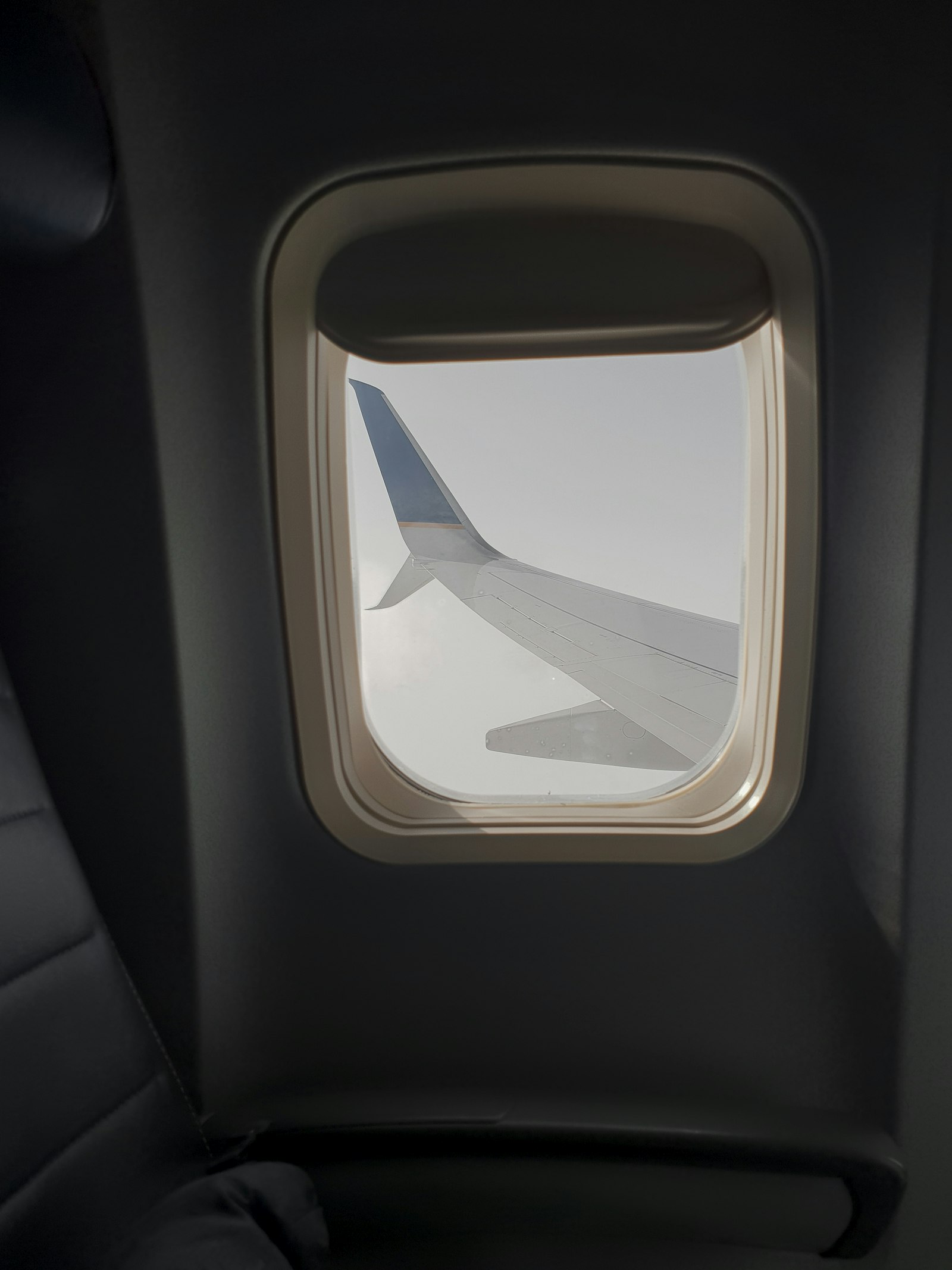 Samsung Galaxy S9 Rear Camera sample photo. Airplane's wing through the photography