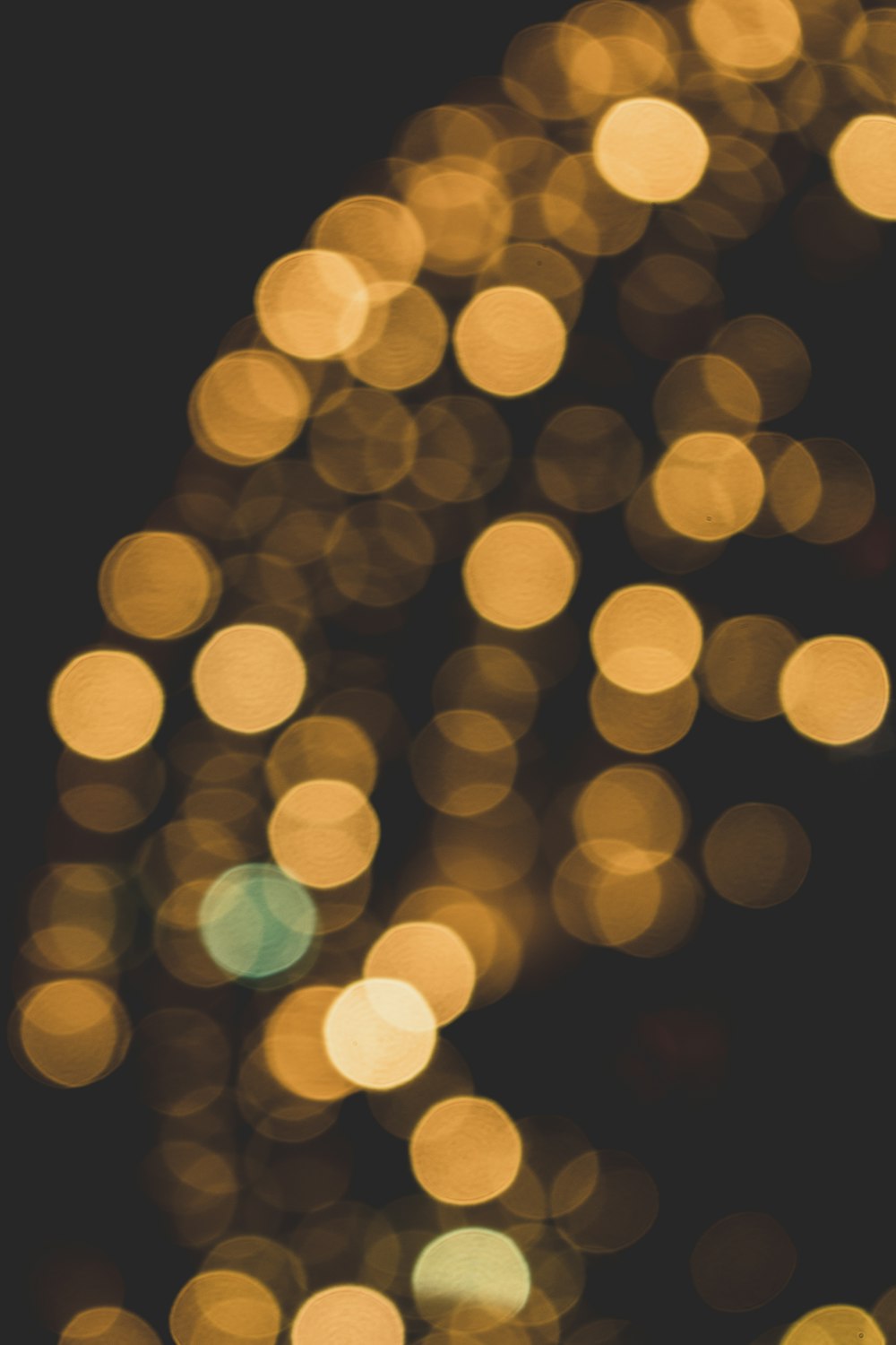 yellow bokeh lights