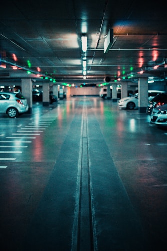 R. R. C. dos Santos - Estacionamento de Veículos