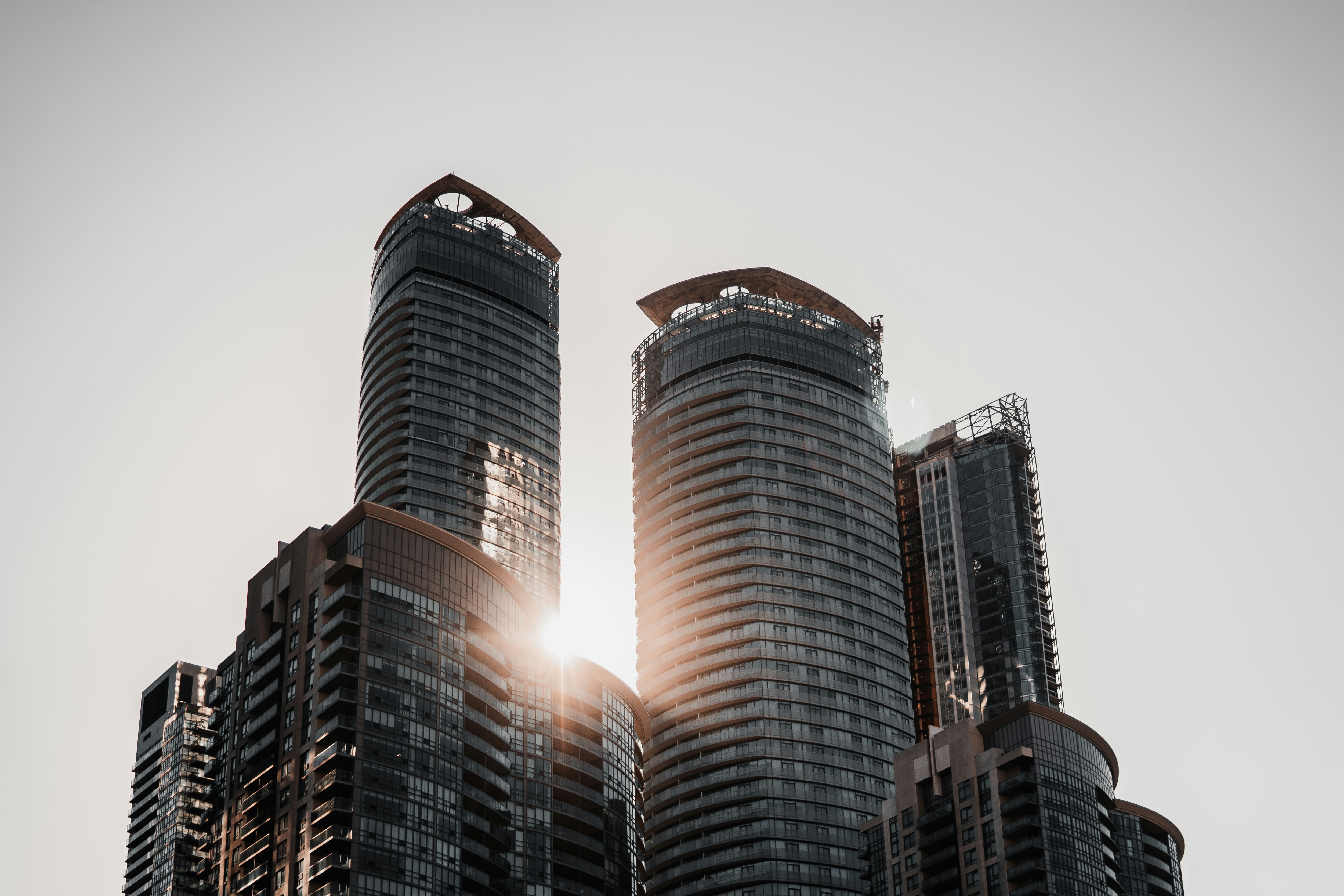 Photo by andriklangfield