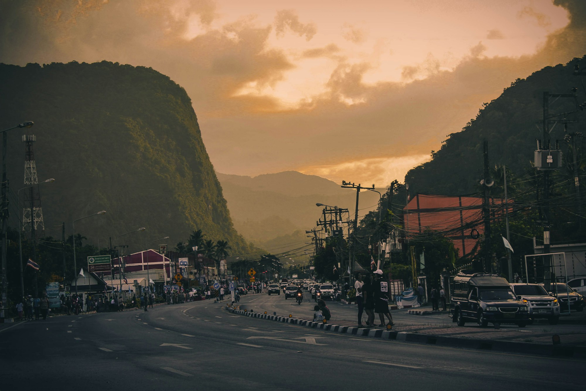 Best Time to Visit Nakhon Si Thammarat: Weather & Seasons