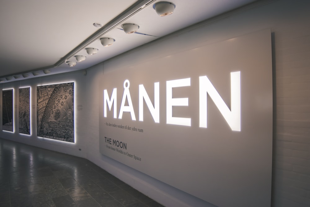 Manen LED sign