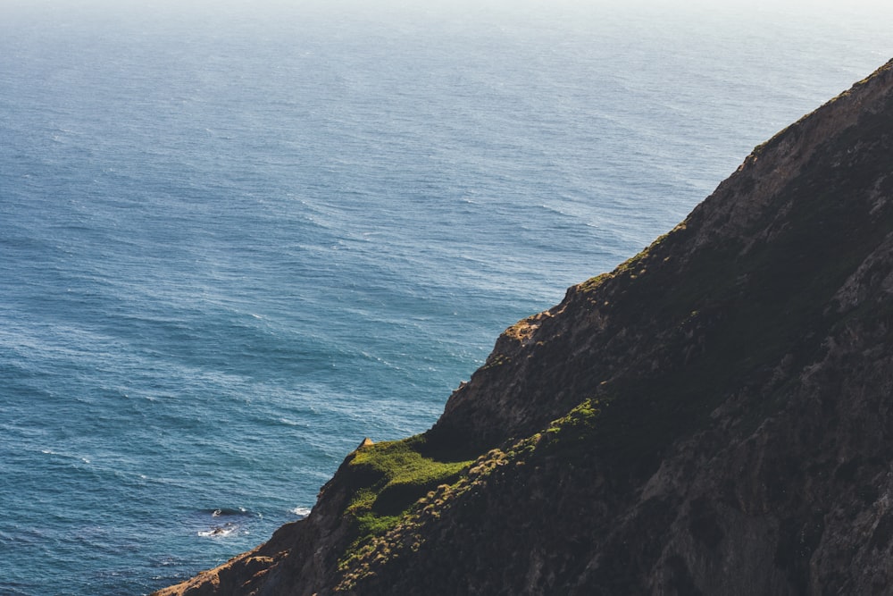 view of hillside sea