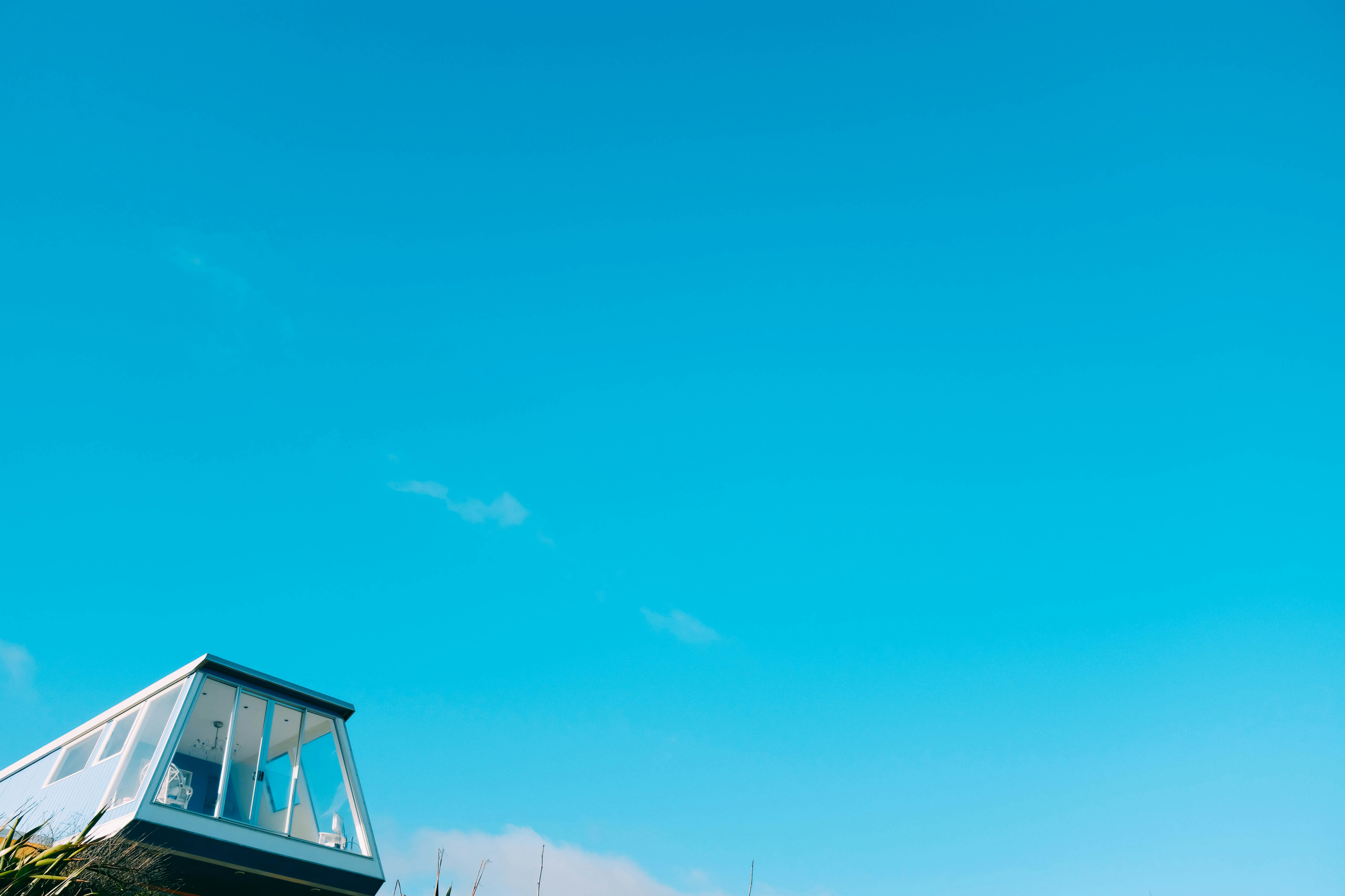 Photo by adrienolichon