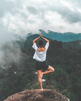 Yoga y meditación para una vida saludable.
