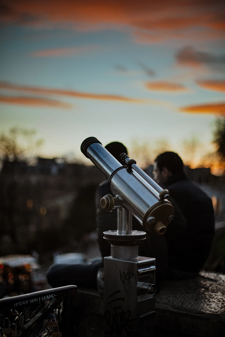 A tabletop telescope