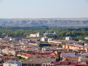 A panoramic view of various neighborhoods in León, Guanajuato.