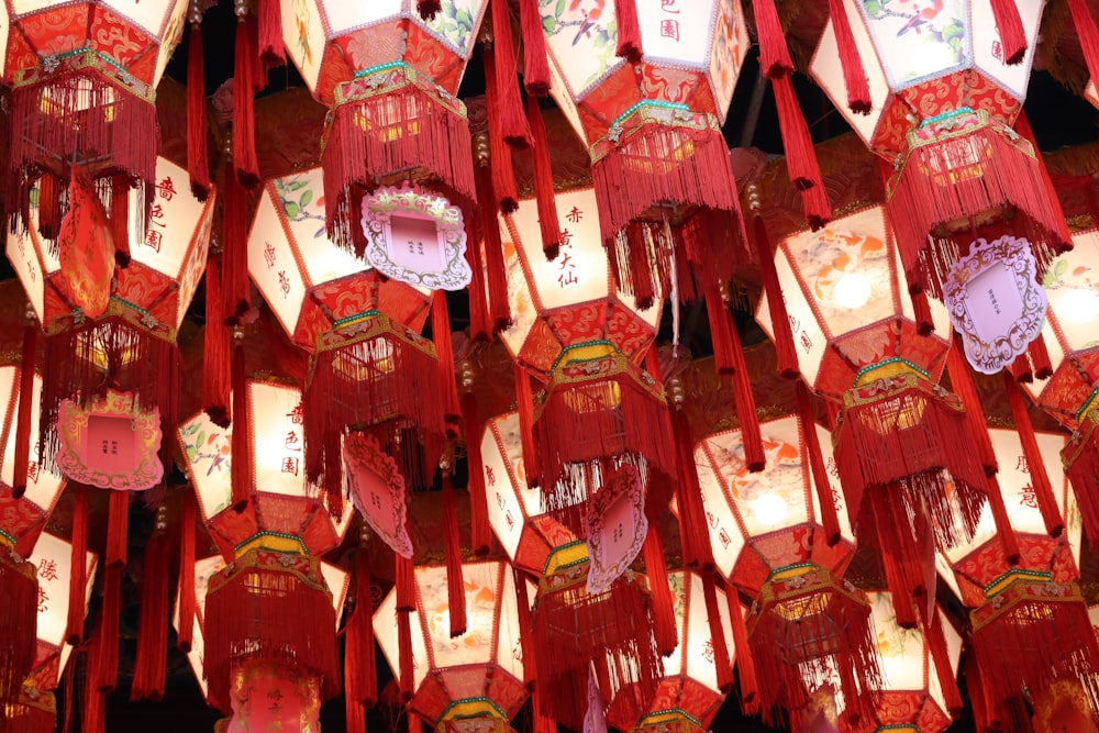 red chinese lanterns