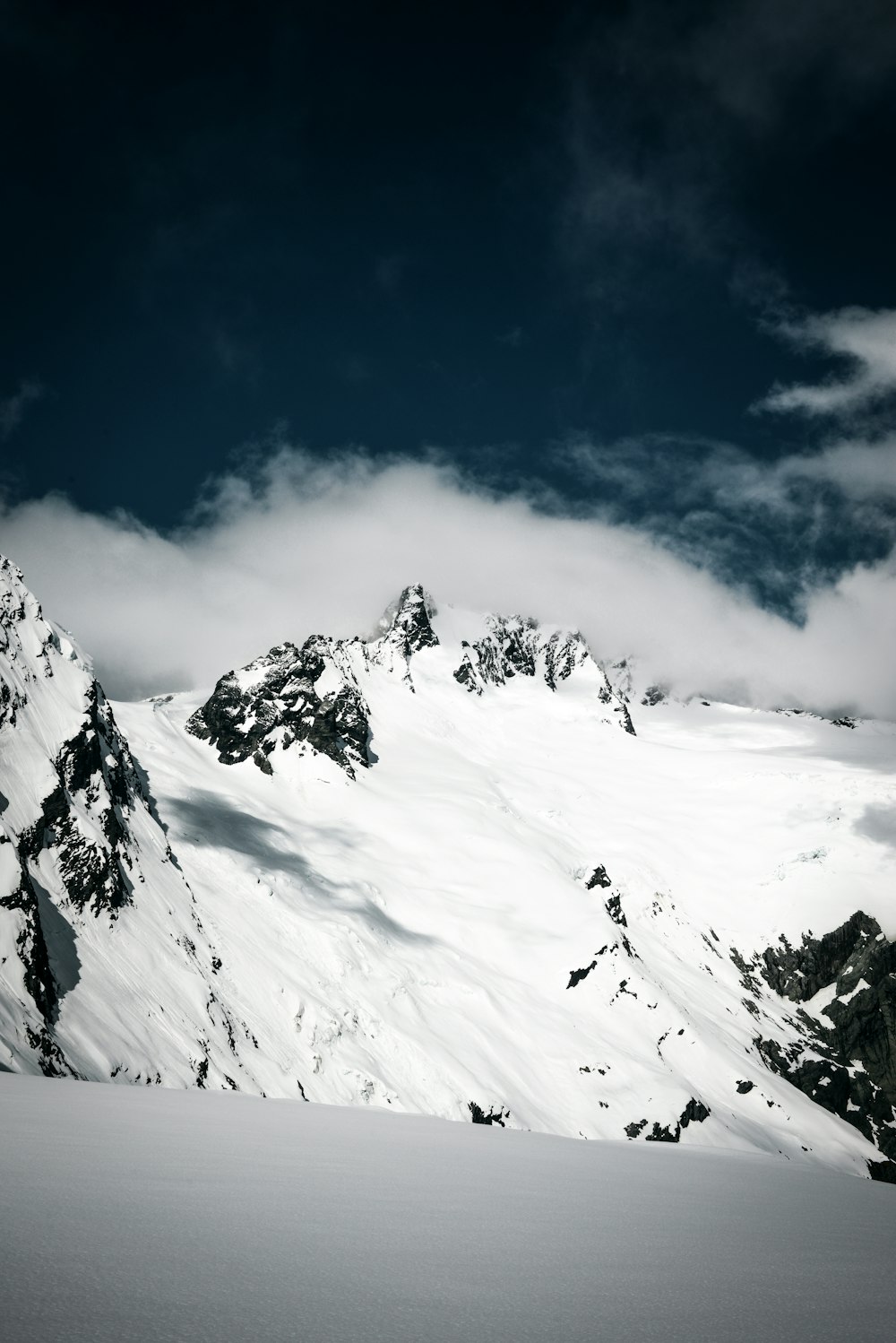 ice-capped mountain at daytime