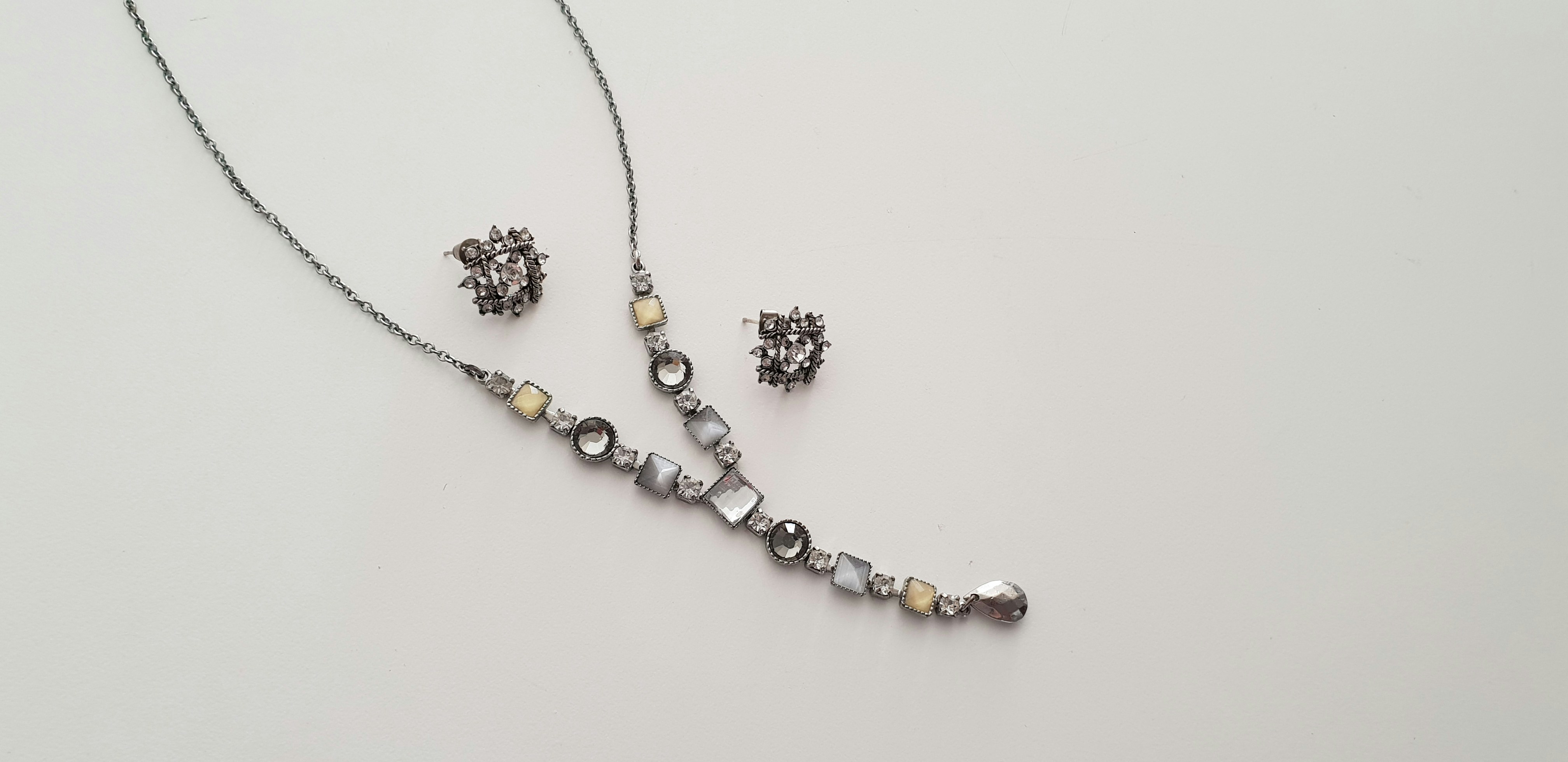 Elegant Gold and Silver Jewelry