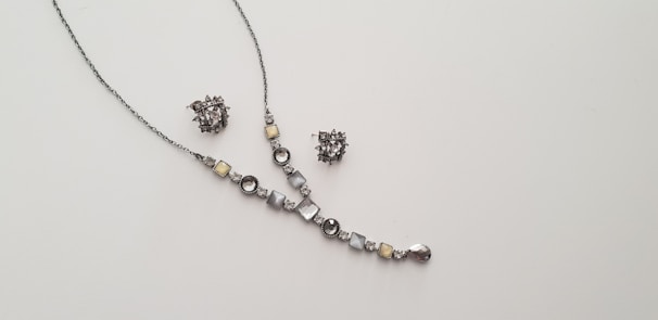 Elegant necklace set featuring colorful stones and traditional design