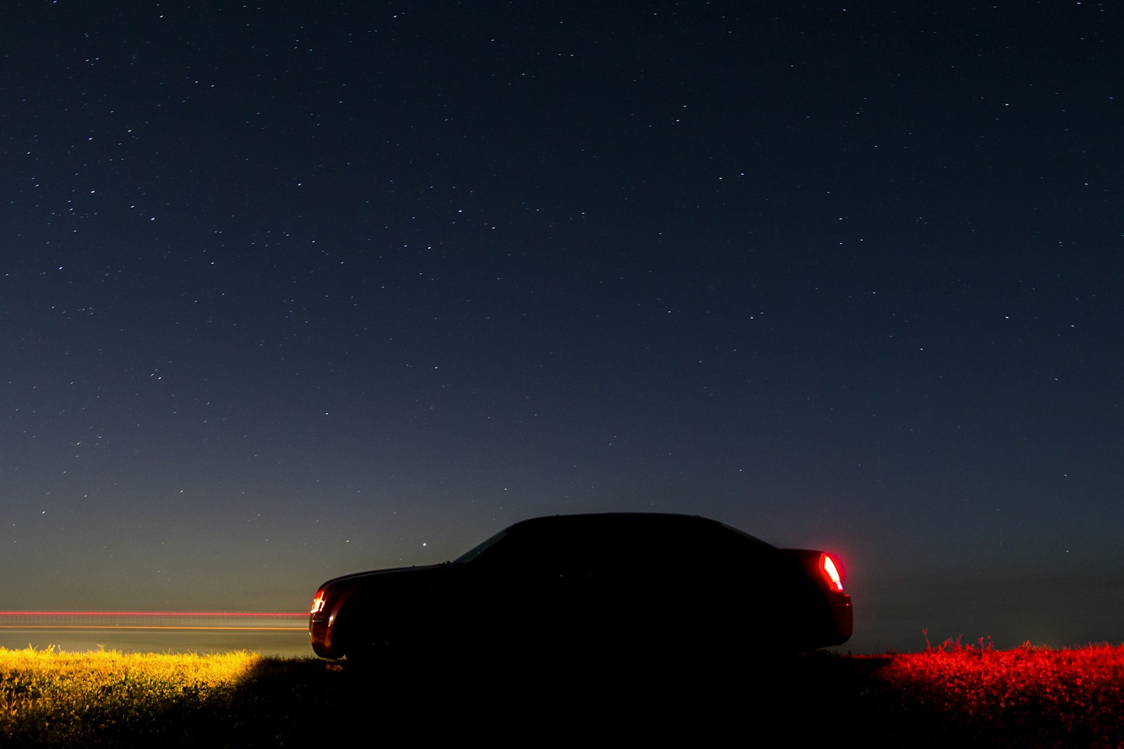 Canon EOS 600D (Rebel EOS T3i / EOS Kiss X5) + Tamron SP AF 17-50mm F2.8 XR Di II LD Aspherical (IF) sample photo. Silhouette of car under photography