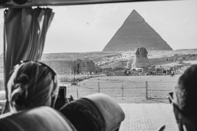 grayscale photography of the great sphinx of giza cairo zoom background
