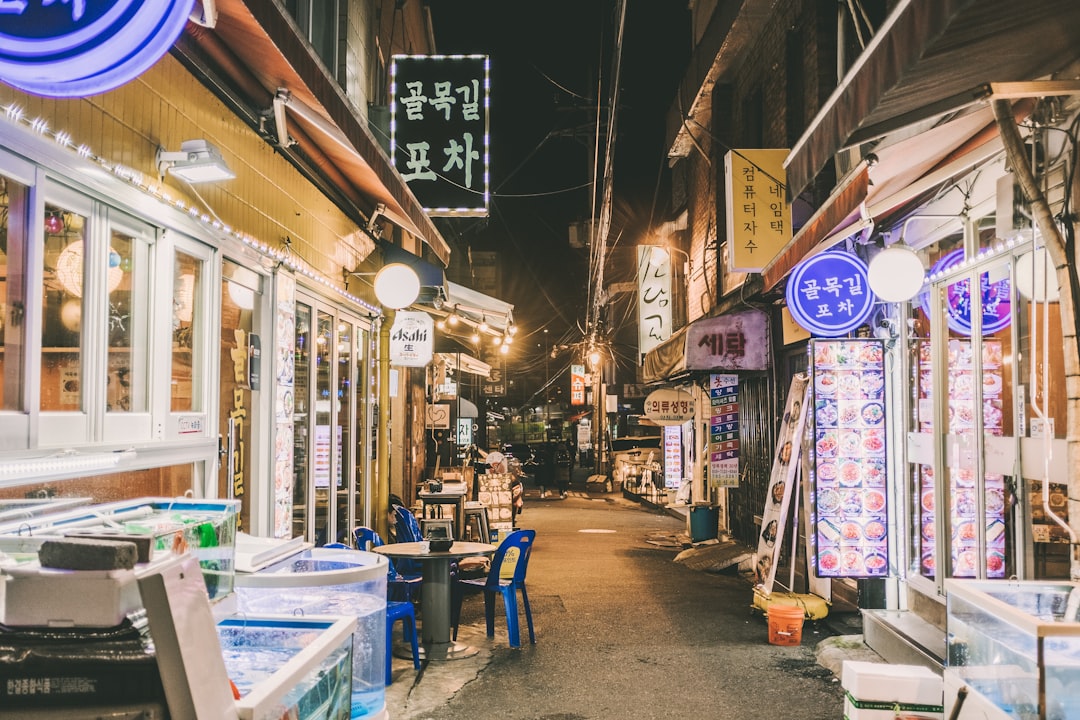 Seoul Searching: A Shopaholic&#8217;s Guide to South Korea&#8217;s Trend-Setting Capital